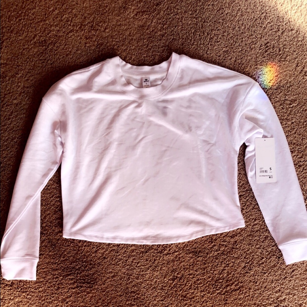 NWT white long sleeve comfy tee shirt